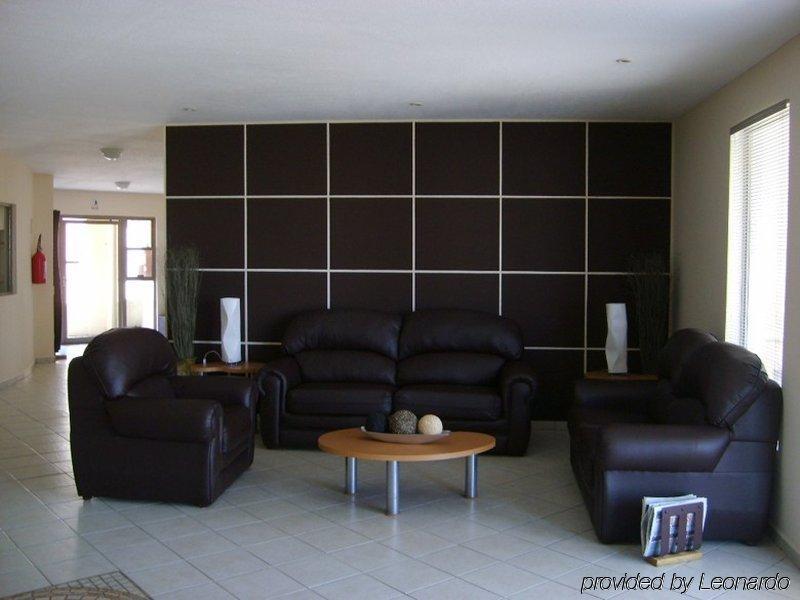 American Inn Hotel & Suites Parral ภายนอก รูปภาพ