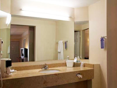 American Inn Hotel & Suites Parral ภายนอก รูปภาพ